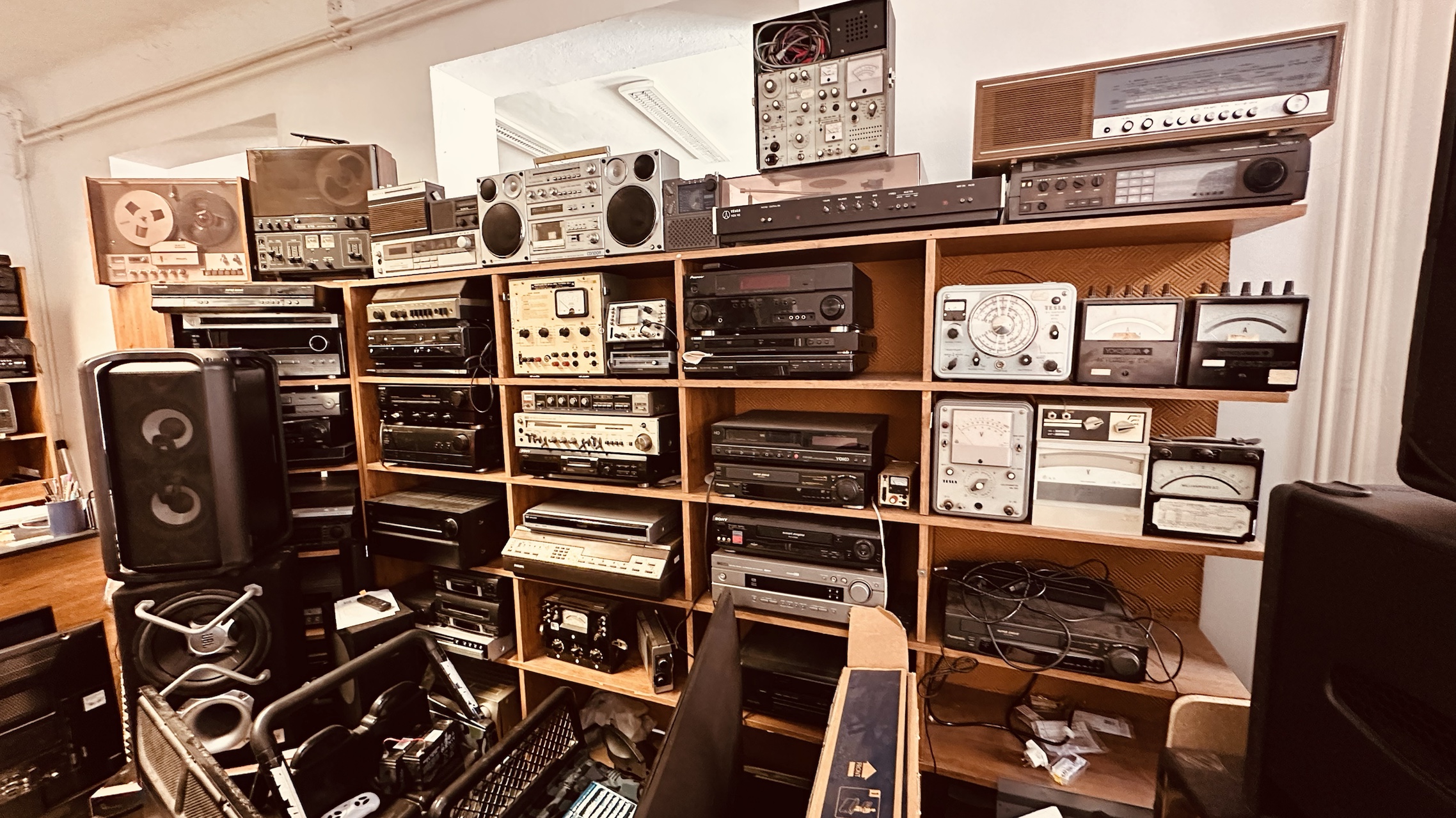 Retro audio a video technika v AVE Servisu